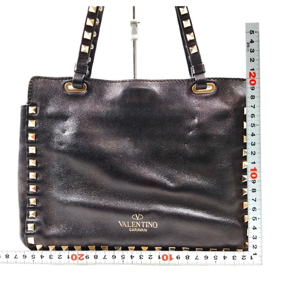 SOLD!!!! 💯 Valentino Garavani Rockstud small tote crossbody - Picture 13 of 16